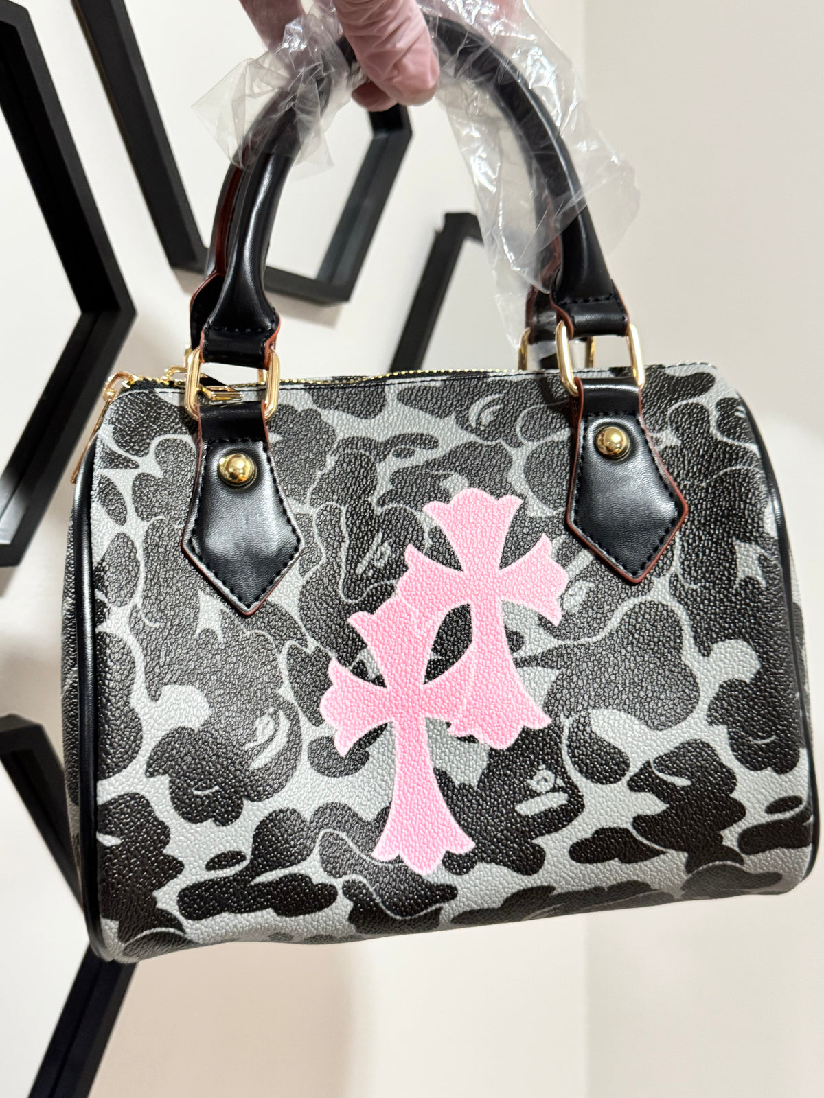 Cross